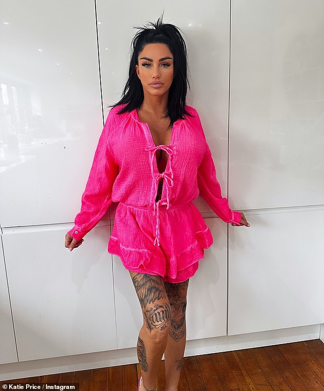Katie Price apparently tried to prevent her fans from finding out she was on vacation with her boyfriend JJ Slater on Saturday as she shared several pre-recorded videos on social media.