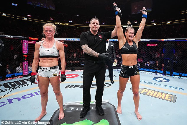 Kayla Harrison defeated Holly Holm to get her UFC career off to a winning start