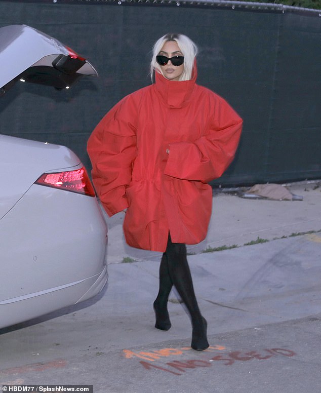 Kim Kardashian showed off her new bleach blonde locks while stepping out in Malibu on Friday.
