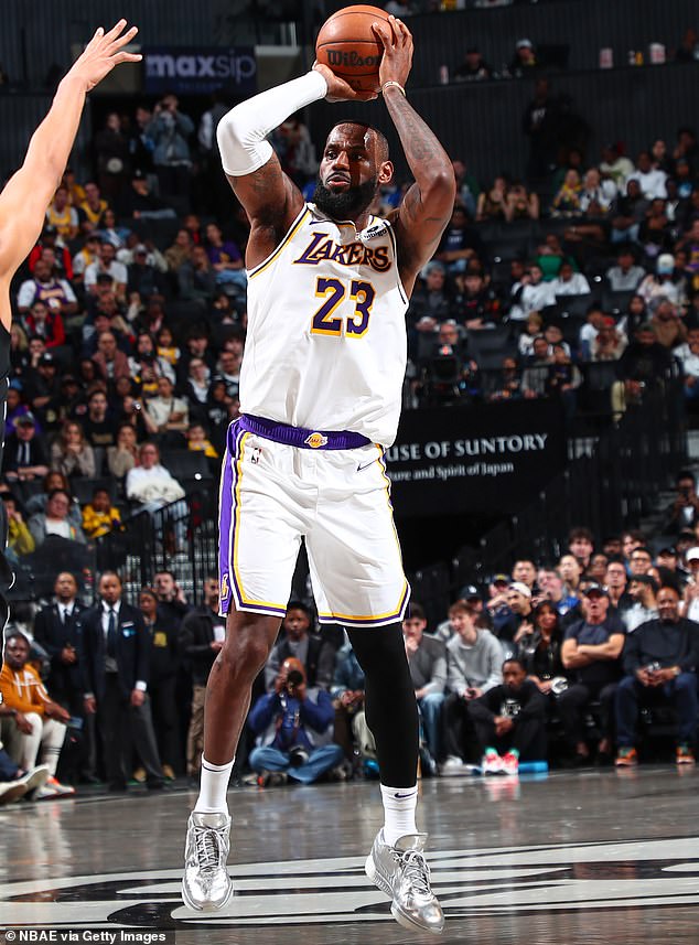The Lakers superstar scored 40 points, including 9 of 10 three-pointers, at Barclays Arena