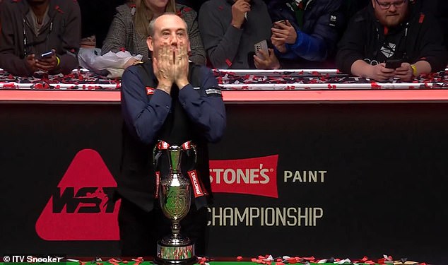 Mark Williams needed seven straight frames to beat Ronnie O'Sullivan in the final of the Tour Championship in Manchester