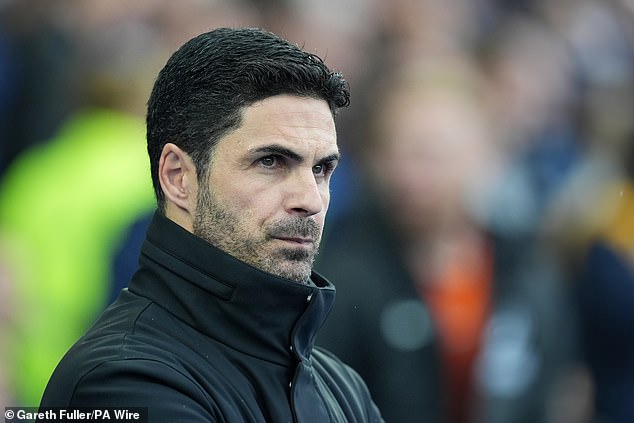 Alan Smith believes Mikel Arteta's greater calm is helping his team in the title race