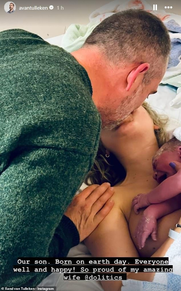 On Instagram, Dr. Xand shared a touching snap while kissing his wife after she gave birth while she held the newborn.