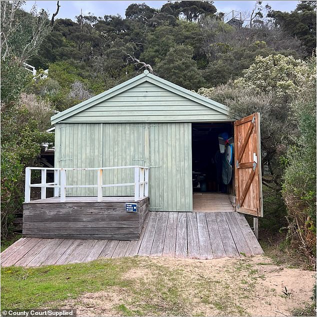 A boat shed has sparked a dispute in one of Australia's wealthiest suburbs - Portsea, on Victoria's Mornington Peninsula.