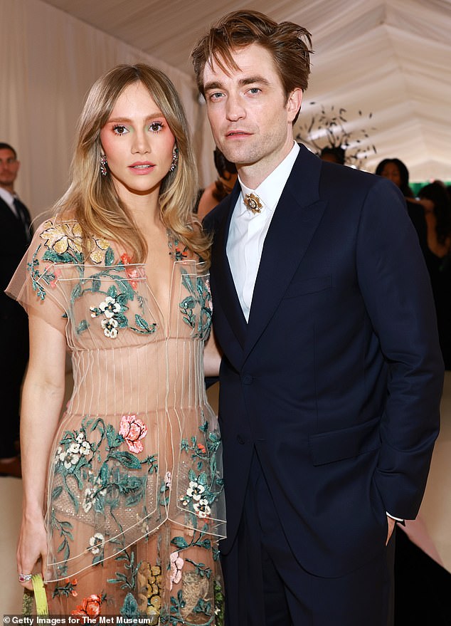 Robert Pattinson is already looking forward to welcoming more children with his future wife Suki Waterhouse after recently becoming a father for the first time.