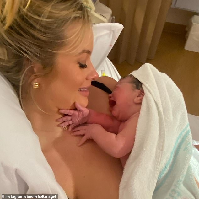 The model, 30, told this week's issue of Stellar magazine that she took care of her hair, skin and nails to welcome her newborn daughter, Gia.