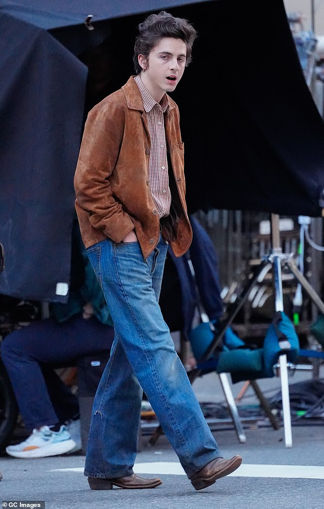 Timothée Chalamet transformed into music legend Bob Dylan while filming the star's biopic in New Jersey on Tuesday.