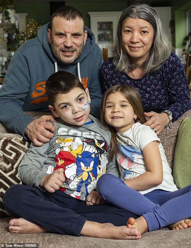 His parents and six-year-old sister Sofía (pictured right) underwent a DNA test to detect the typically hereditary disease, but neither of them had the gene.
