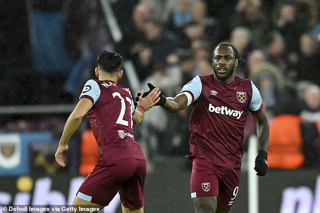 Michail Antonio scored early with a well-taken header to inspire hope of a West Ham comeback.