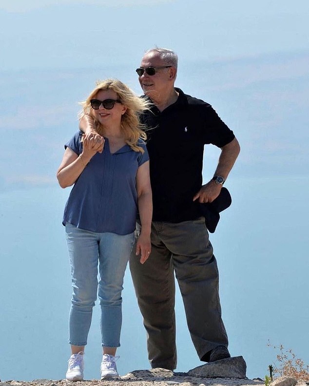 Sara Netanyahu, 65, is an educational and professional psychologist by profession, but she was working as a flight attendant on a flight from New York to Israel when the couple met.