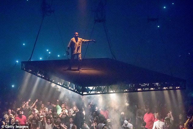 Timberlake's stage design appeared to be inspired by a floating platform Kanye West used during his 2016 Life Of Pablo Tour (pictured).
