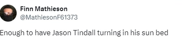 1714558388 411 Fans joke that Eddie Howes Newcastle assistant Jason Tindall needs