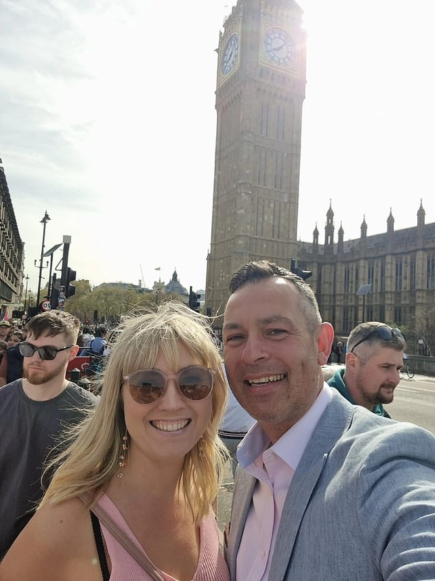 Ellie and Bartley pose in front of Big Ben while taking in the views of London after lunch.