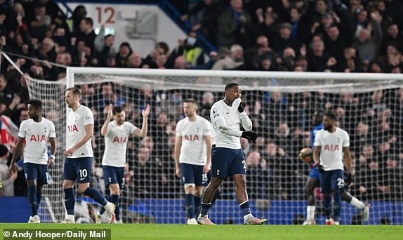 Chelsea v Tottenham Hotspurs, Premier League, Stamford Bridge, London, UK.Pic Andy Hooper/Daily MailThiago Silva heads a goal.2 nil