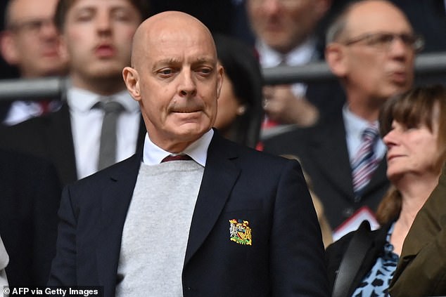 Reports suggest that Sir Dave Brailsford will lead talks between the club and the striker.