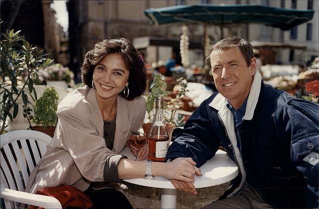 Therese Liotard (left) and John Nettles (right) on set during the filming of a Bergerac scene in Aix en Provence, France