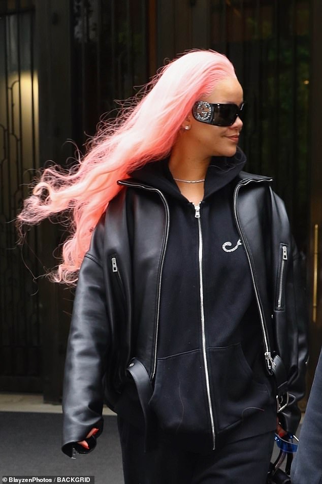 She left her long, luscious locks down to show off bouncy curls blowing in the wind. This comes after she confirmed that she would be attending fashion's biggest night and that this year she would opt for a look 