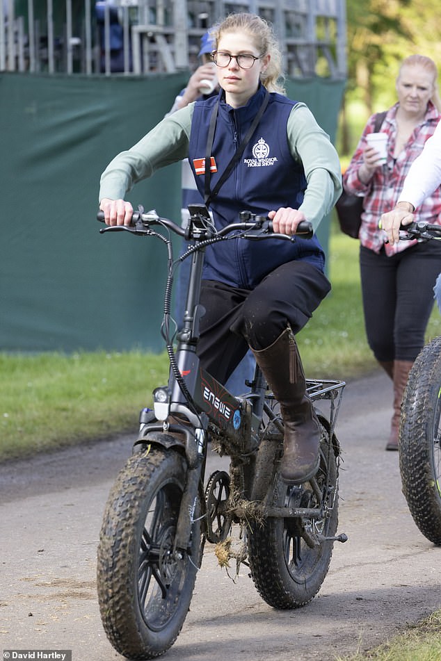 He managed to free himself from his mother's embrace and tour the show on a fat-tyred electric bike to monitor the carriage's driving, an enthusiasm he had been introduced to by the late Prince Philip.