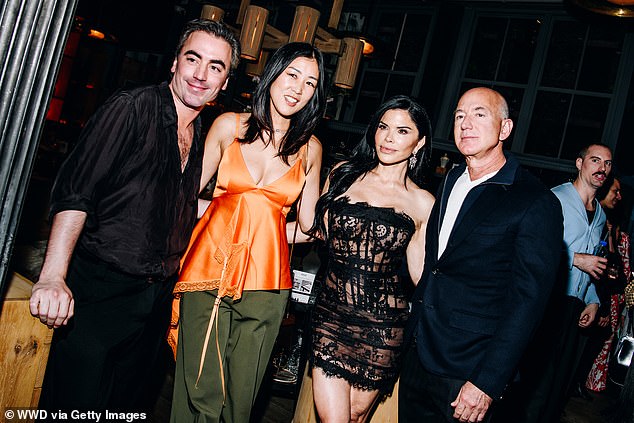 The couple stopped briefly to take photos with fashion designer Fernando García and Laura Kim, creative director of Oscar de la Renta.