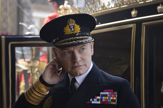 His grandsons Edward VIII (Alex Jennings) and George VI (Jared Harris) appeared in the early seasons, and Edward's abdication leading to George's reign was depicted, before Queen Elizabeth II took the throne (Jared depicted as George SAW).