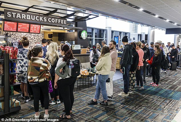 Starbucks Customers Are Abandoning Orders While Waiting in Line Because It's Taking Too Long