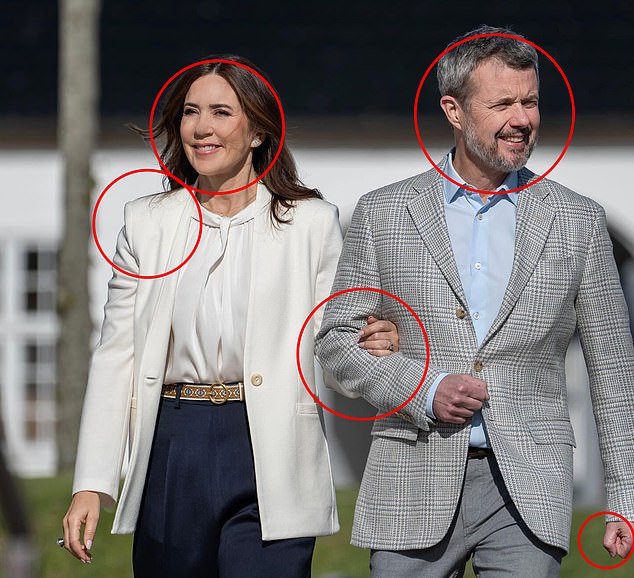 This photo, which gave the Danes hope that they had resolved any relationship problems, shows Mary trying to create as much distance as possible, leaning in with her head and shoulder while Frederik blocks her with his arm, tilting his head and squeezing his hands. cuffs.