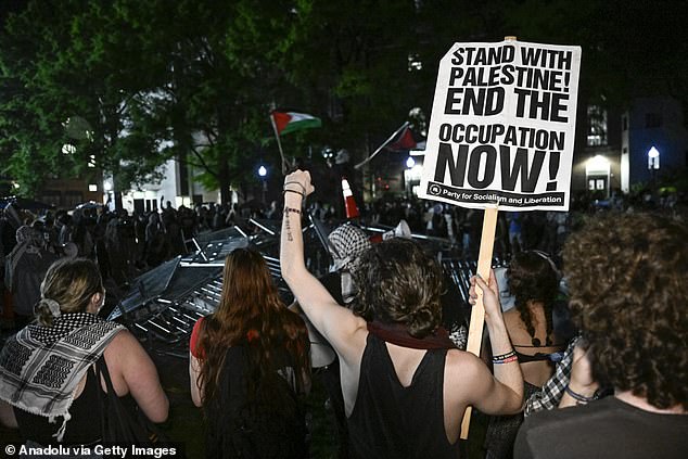 On April 29, in hostile clashes, protesters clashed with police about a week after their camp at the Washington institution.