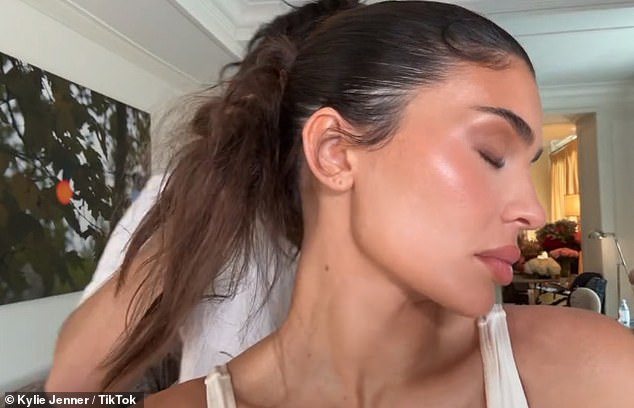 Kylie revealed that she only used her Kylie Cosmetics products, including her new powder blush stick, her powerful long-lasting concealer with her concealer blush, and her pressed bronzing powder.