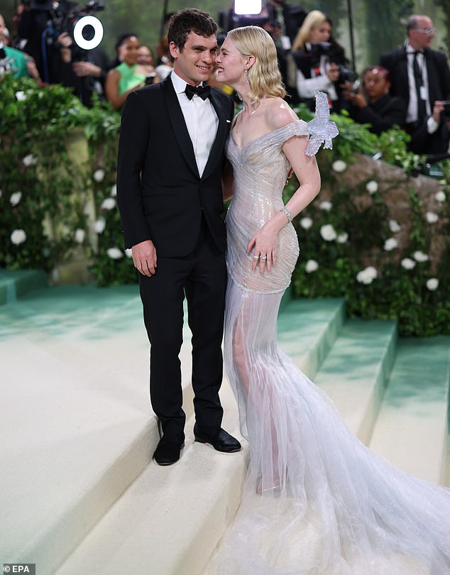 Elle and Gus launched their relationship with force on the red carpet at the 2024 Golden Globes in January