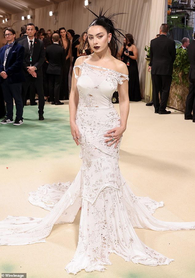 Charli XCX brought the edge to the 2024 Met Gala when she hit the stunning red carpet on Monday night.