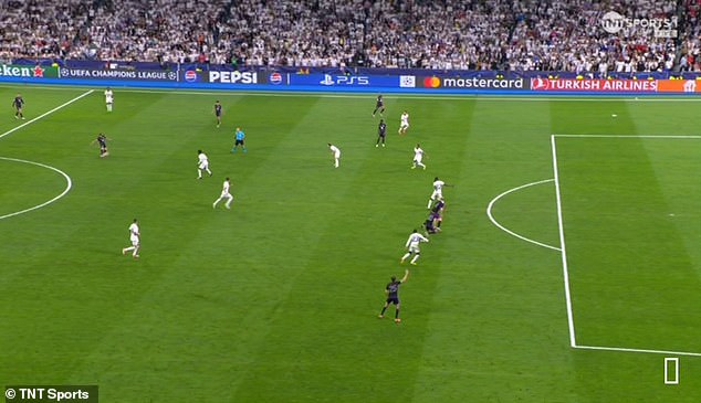 Matthijs de Ligt was denied a late equalizer after it was ruled offside in the build-up, with the linesman marking early