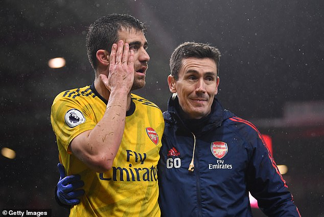 United's head of sports medicine Gary O'Driscoll (right) pictured in 2019 while at Arsenal