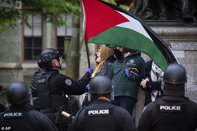 Police work to clear protesters on University of Pennsylvania campus