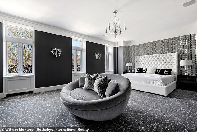 When color is lacking, gray tones dominate in one of the six bedrooms.