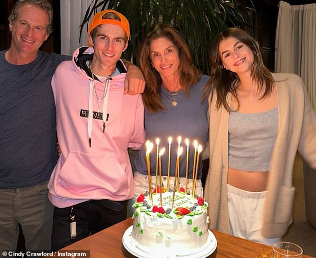 Crawford, who shares Presley, 24, and Kaia, 22, with her husband, Rande Gerber, explained that she doesn't offer advice to her children unless they specifically ask for it.