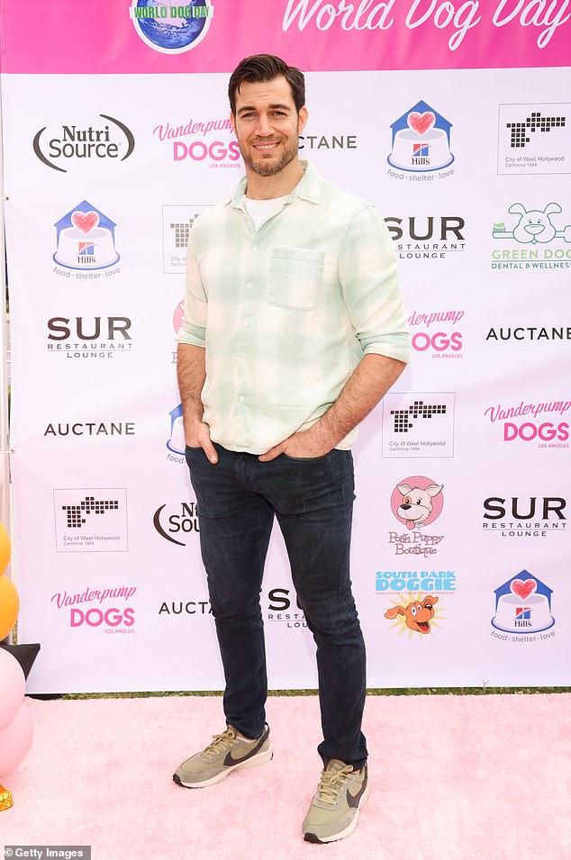 Dr. Evan Antin attended the event with his own Pomeranian puppy for company.