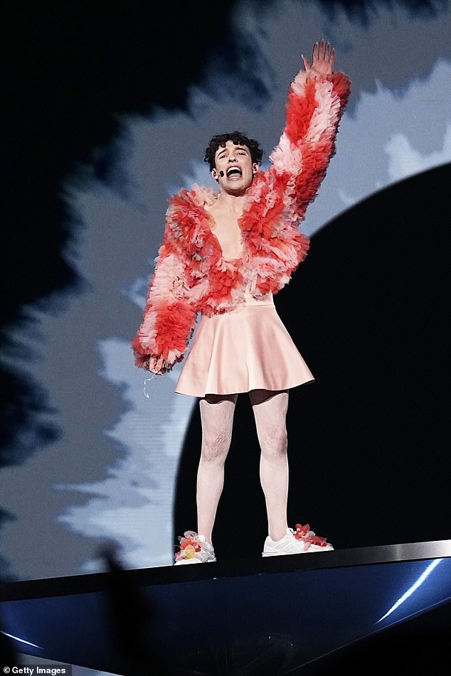 Switzerland's Nemo achieved an undisputed victory after the non-binary singer scored 365 points with the jury and 226 from the public for a total of 591, surpassing the Croatian participant Baby Lasagna's score of 547.