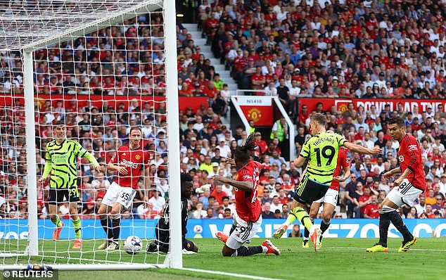 The play ended with a cross from Havertz for Trossard to score the first goal of the game at Old Trafford.