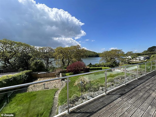 The star of the show for this bungalow in its current state is the views of the surrounding area.