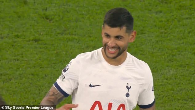 Tottenham's Argentine defender was delighted after his conversation with Guardiola