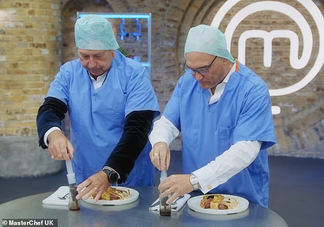 After having John and Greg put on hairnets and robes, George served a heart made of beet, a duck breast representing the lungs, and a dauphinoise potato breastbone, all encased in a crispy parsnip ribcage. The judges then had to inject the sauce into the heart.