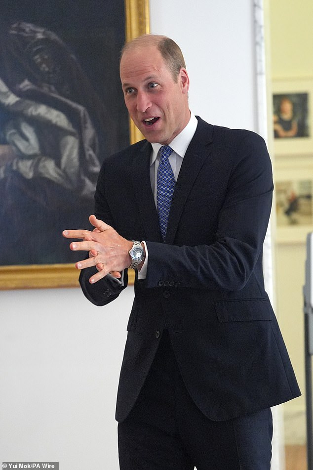 The father-of-three looked dapper as he arrived in a black suit, paired with a crisp white shirt and blue patterned tie.