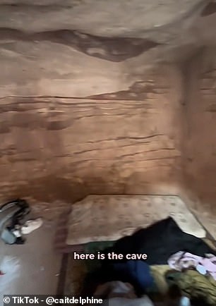 There are small caves carved into the sandstone, just like their ancient counterparts.