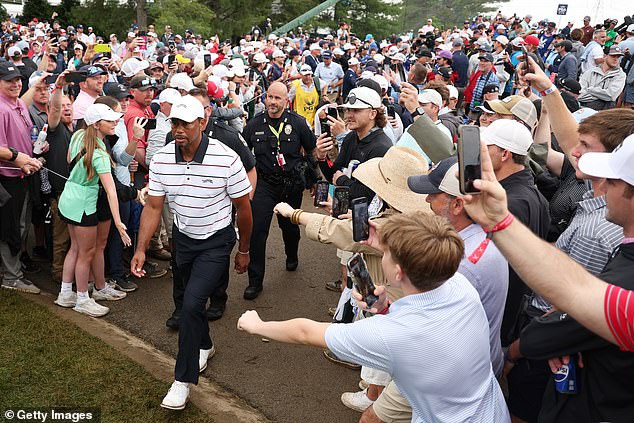 The 15-time Major winner headed to the clubhouse knowing his tournament was over.