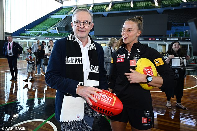 Premier Anthony Albanese is pictured with Collingwood AFLW player Ruby Schleicher at Melbourne Olympic Park, Friday 29 September 2023.