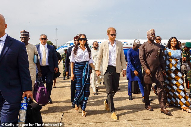 In total, the couple and their entourage flew 664 miles on a 120-seat plane generating around 12 tonnes of carbon emissions.