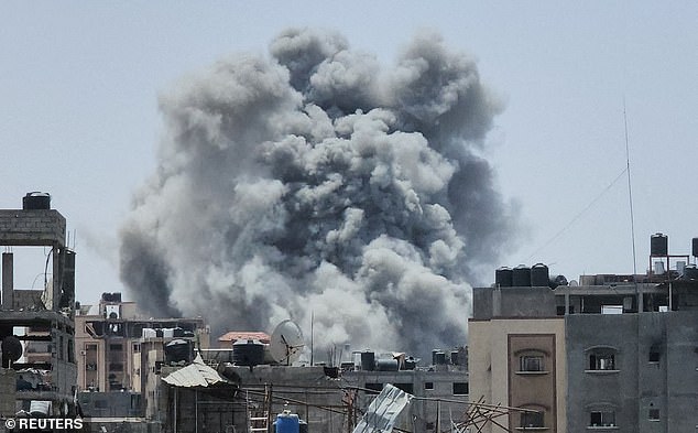 Smoke rises after an Israeli attack in northern Gaza. Pressure has continued to mount on Netanyahu to find a postwar plan for Gaza, even as the war shows no signs of ending.