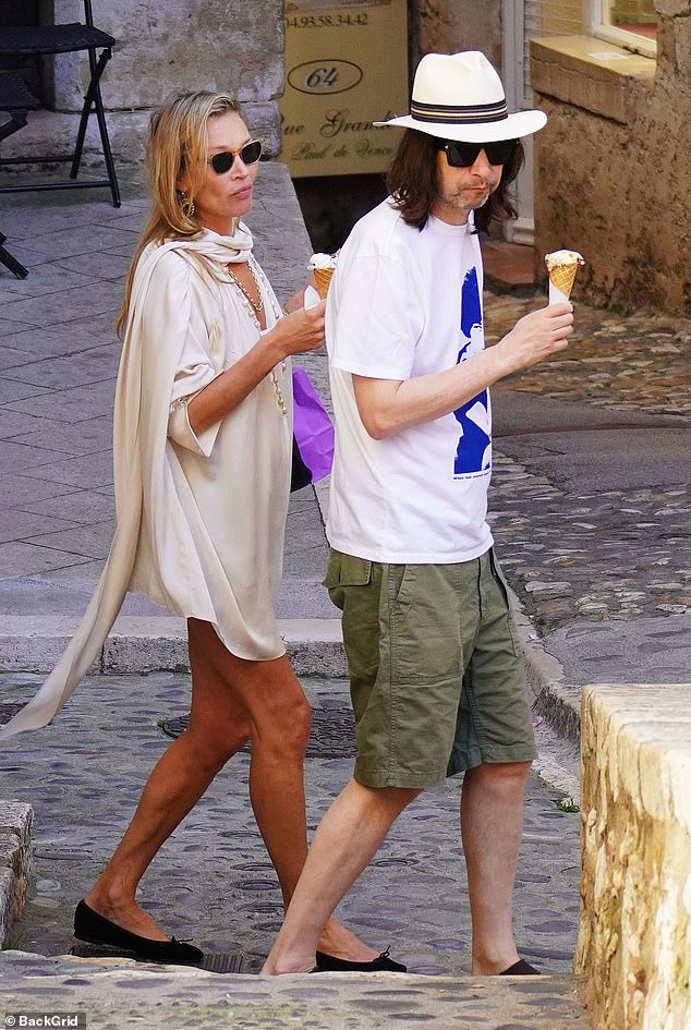 The model, 50, was seen with her old musician friend Bobby Gillespie, who is married to his wife Katy England.