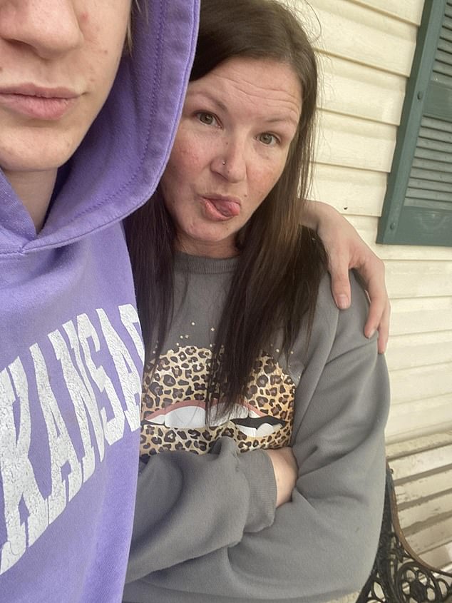 On Facebook, stay-at-home mom Melony shared her son's terrifying experience and issued a warning to other parents about the dangers of their children vaping.