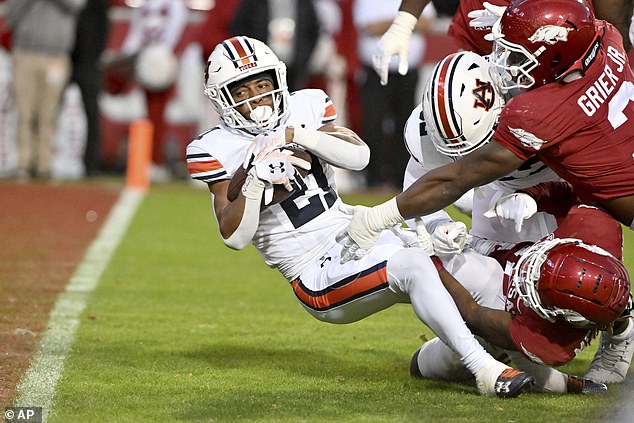 1716161234 260 Auburn running back Brian Battie left in critical condition after